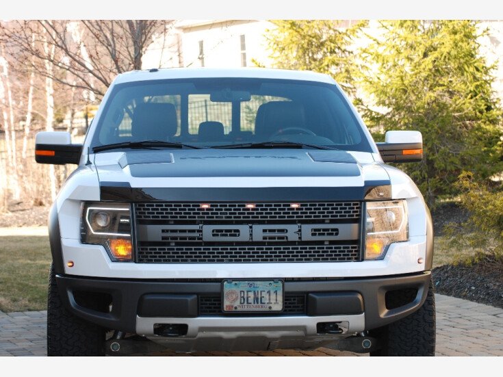 Thumbnail Photo undefined for 2013 Ford F150 4x4 Crew Cab SVT Raptor